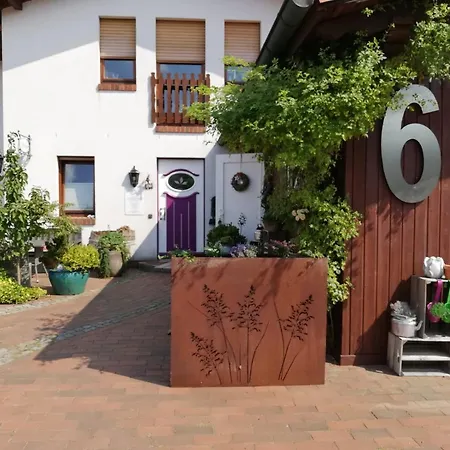 Gaestehaus Ahlers In *