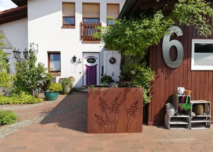 Gaestehaus Ahlers In *